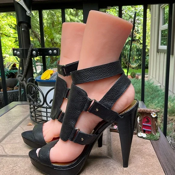 Elegant Black Women's Sandals by Report Signature size 7.5 - Picture 8 of 13